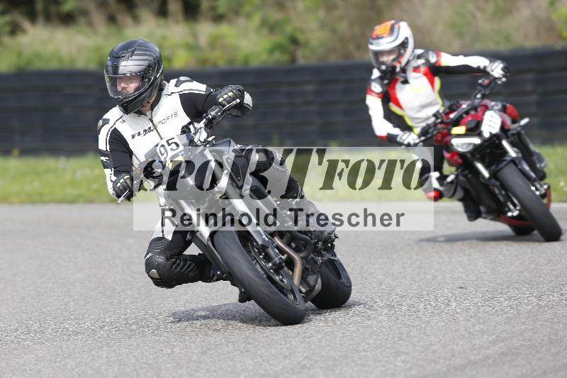 /53 16.09.2025 Track Day Domi Aegerter ADR/Gruppe gelb/95